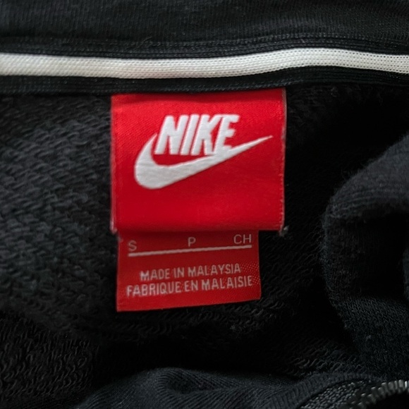 NIKE- Black Full Zipper Hoodie with Pockets Size S - Picture 3 of 3